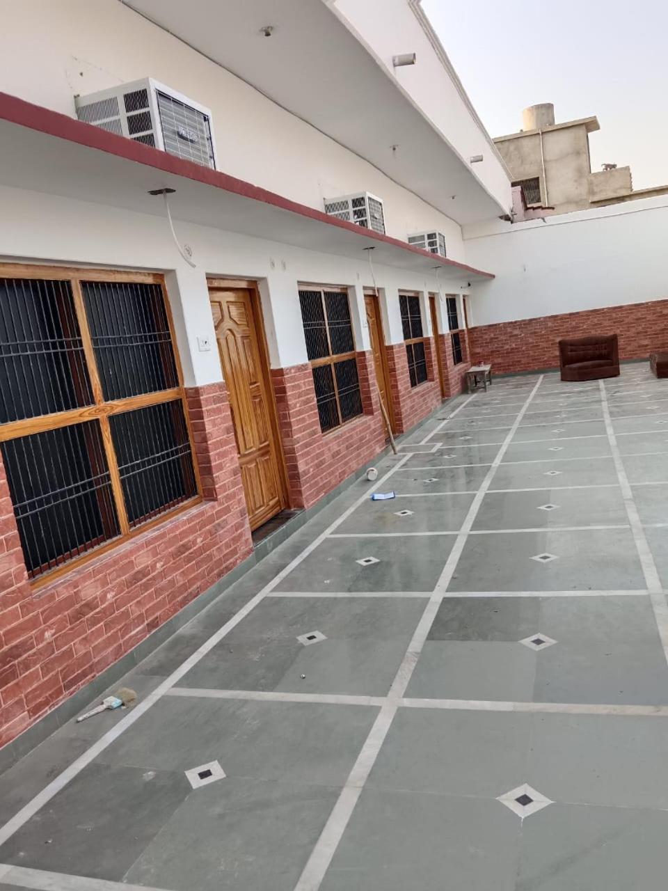 Hotel Vijay Palace Ayodhya Екстер'єр фото