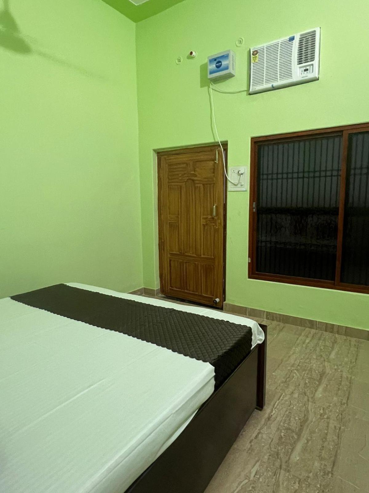 Hotel Vijay Palace Ayodhya Екстер'єр фото