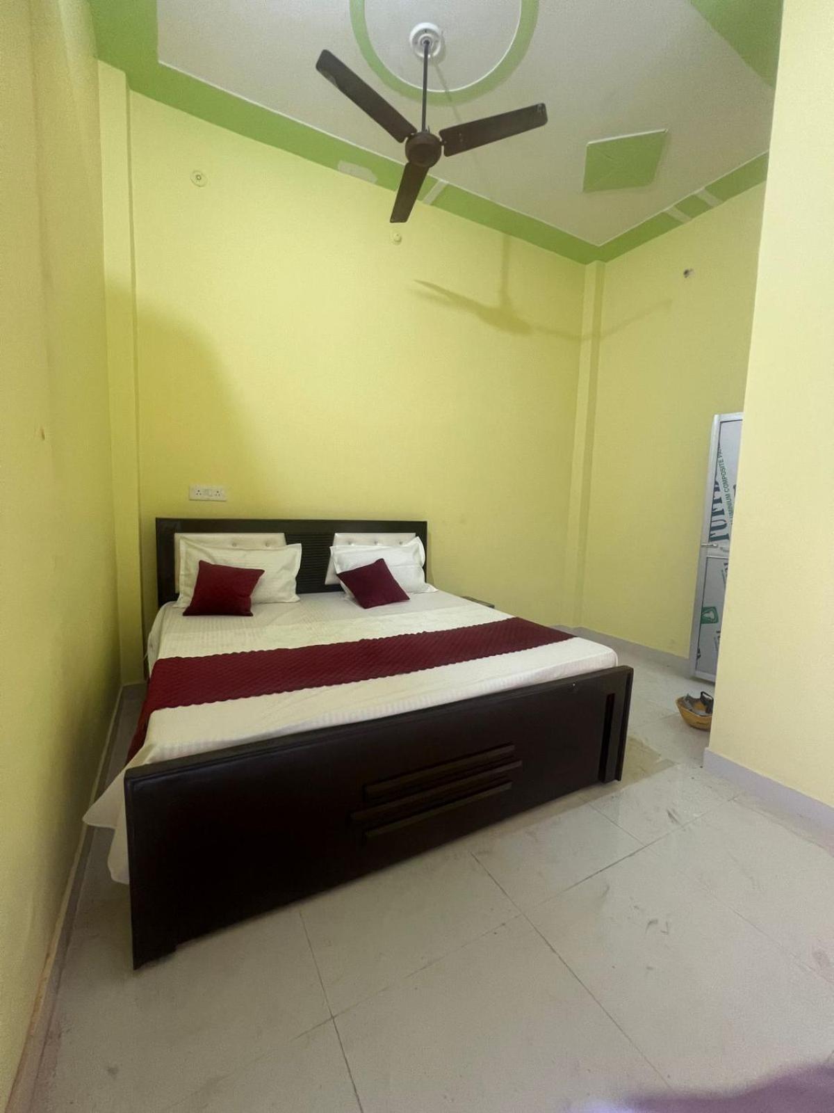 Hotel Vijay Palace Ayodhya Екстер'єр фото